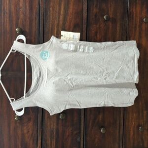 NWT Duluth No-Yank Wireless Built-In Bra Tank
